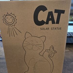 Solar Cat Statue - Gray